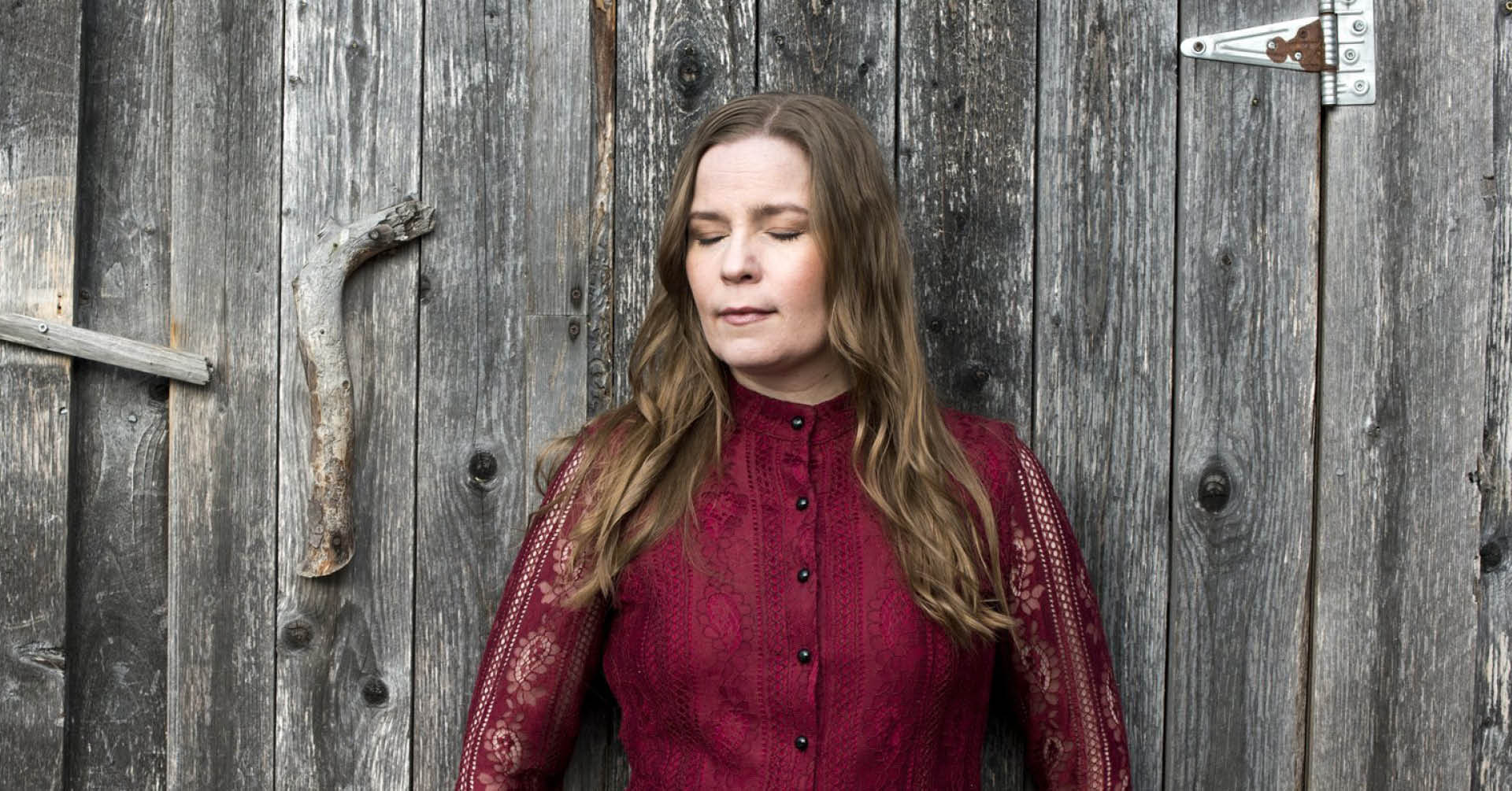 Johanna Iivanainen - Broken River levynjulkaisukonsertti