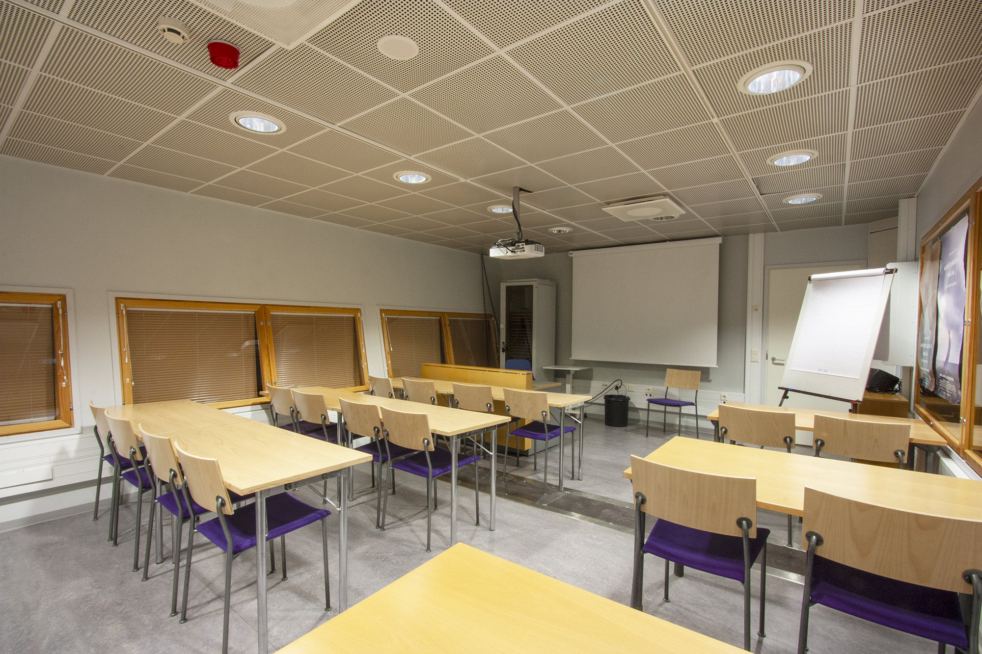 Akustiikan kokoushuone Tapio