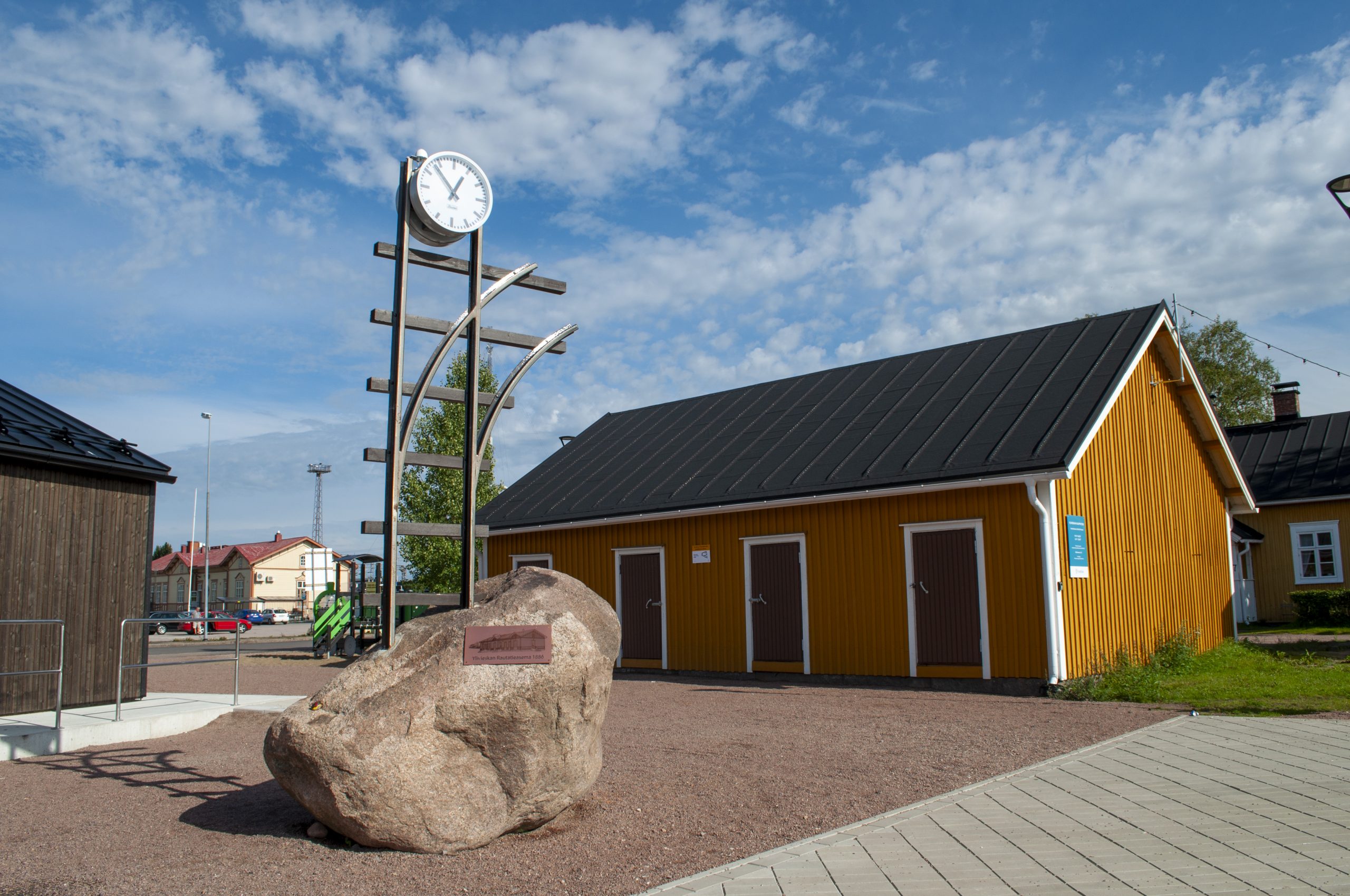 Kohtauspaikka Ylivieskan Kasarmintorilla